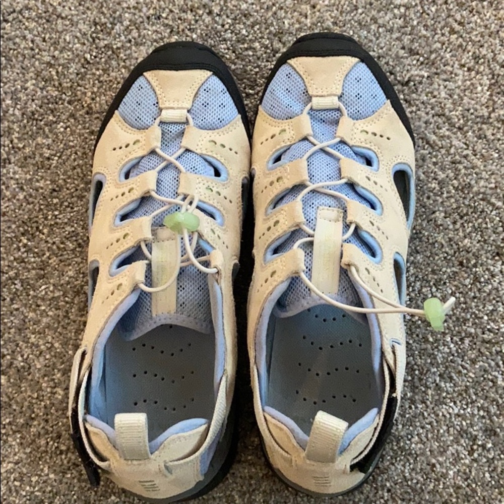 Lands End shoes